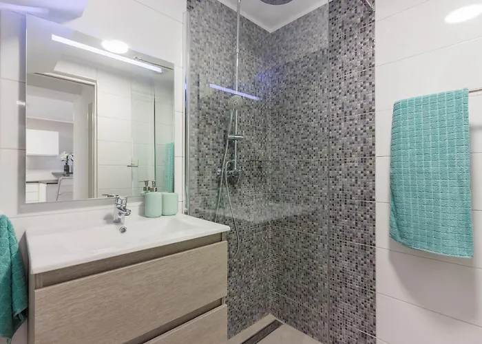 Luxury Duplex In Cristianos , 6 Pax
